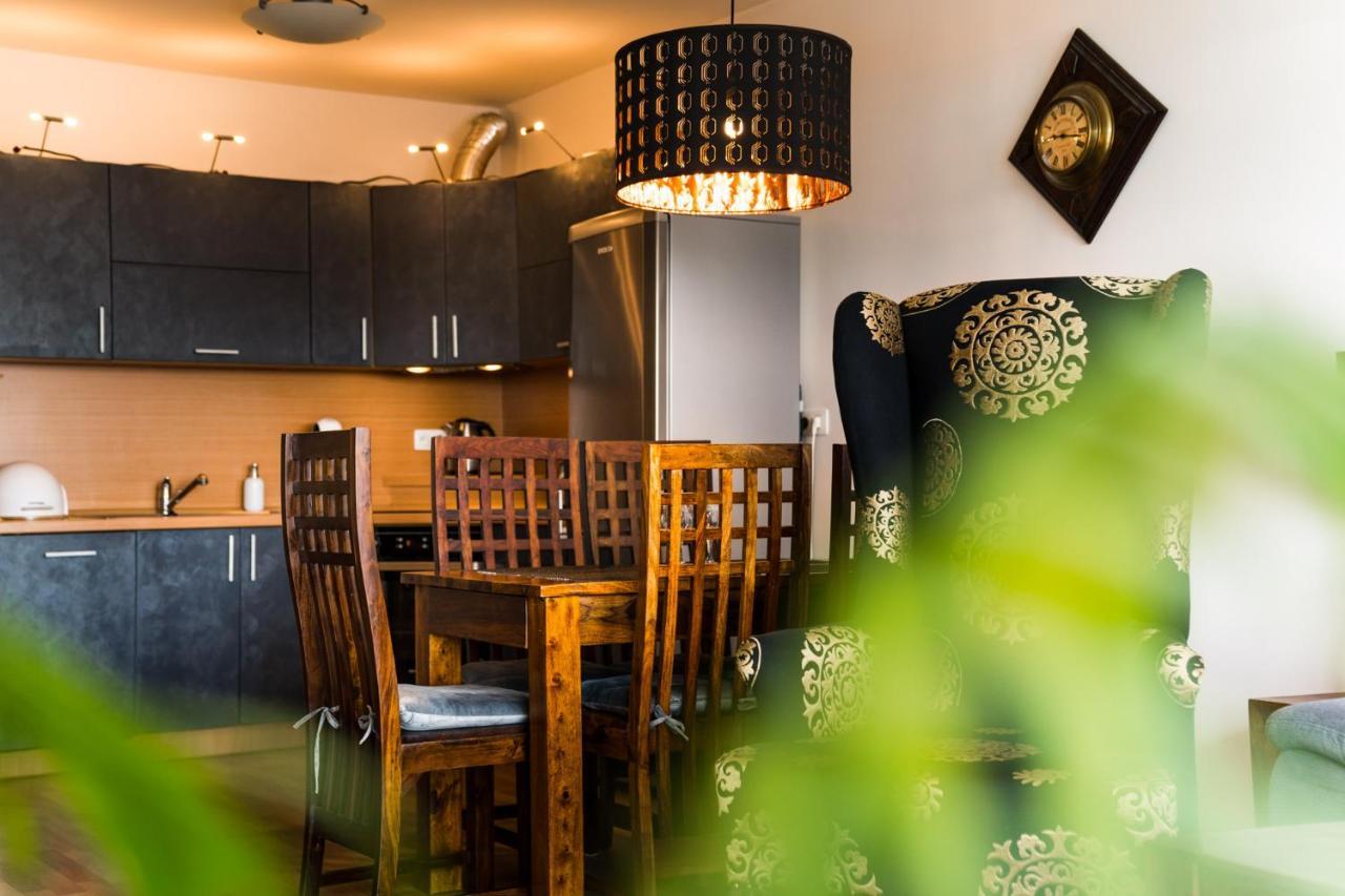 Comfy Condo On The 20Th Floor & Free Parking Bratislava Exteriér fotografie