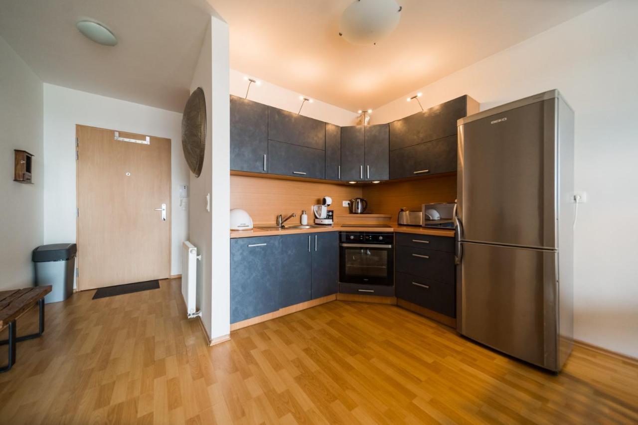 Comfy Condo On The 20Th Floor & Free Parking Bratislava Exteriér fotografie