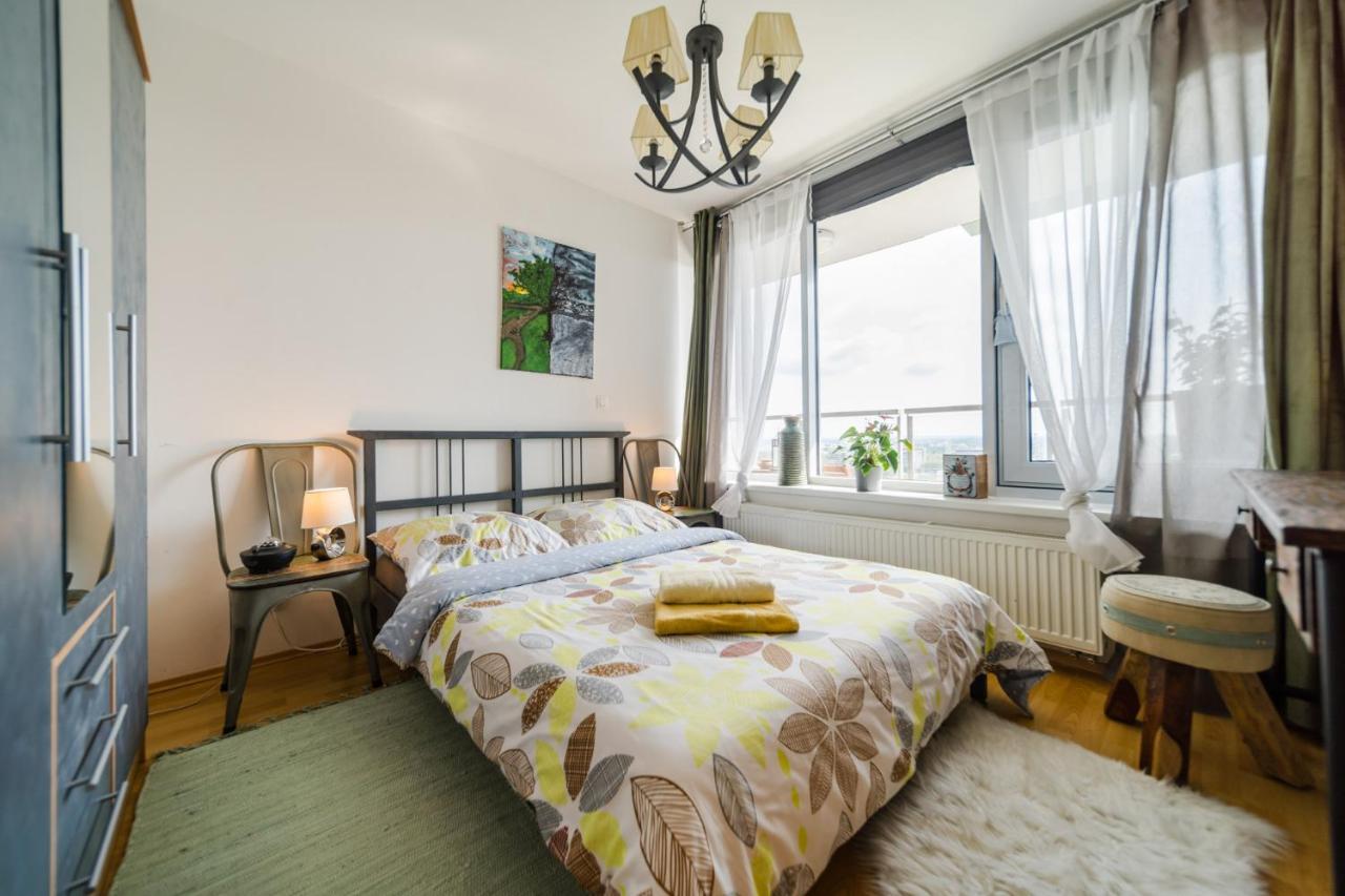 Comfy Condo On The 20Th Floor & Free Parking Bratislava Exteriér fotografie