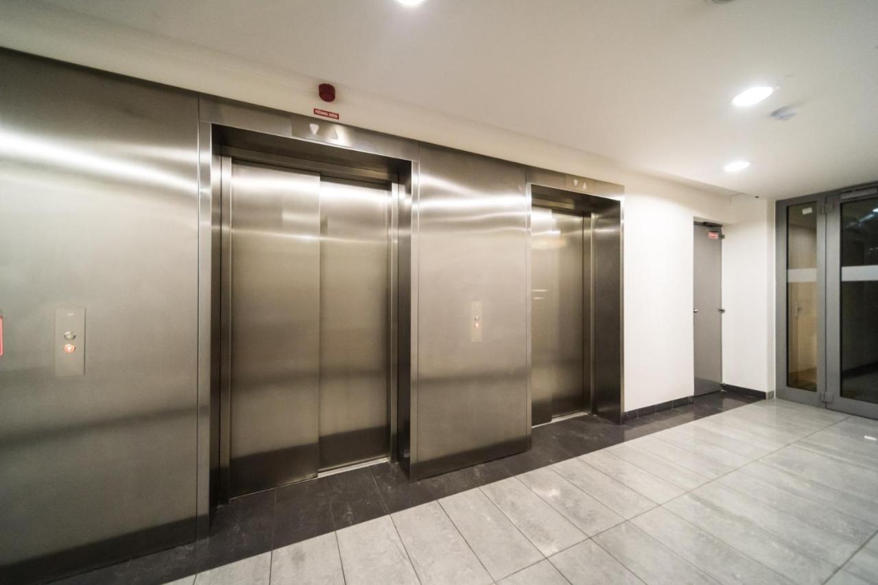 Comfy Condo On The 20Th Floor & Free Parking Bratislava Exteriér fotografie