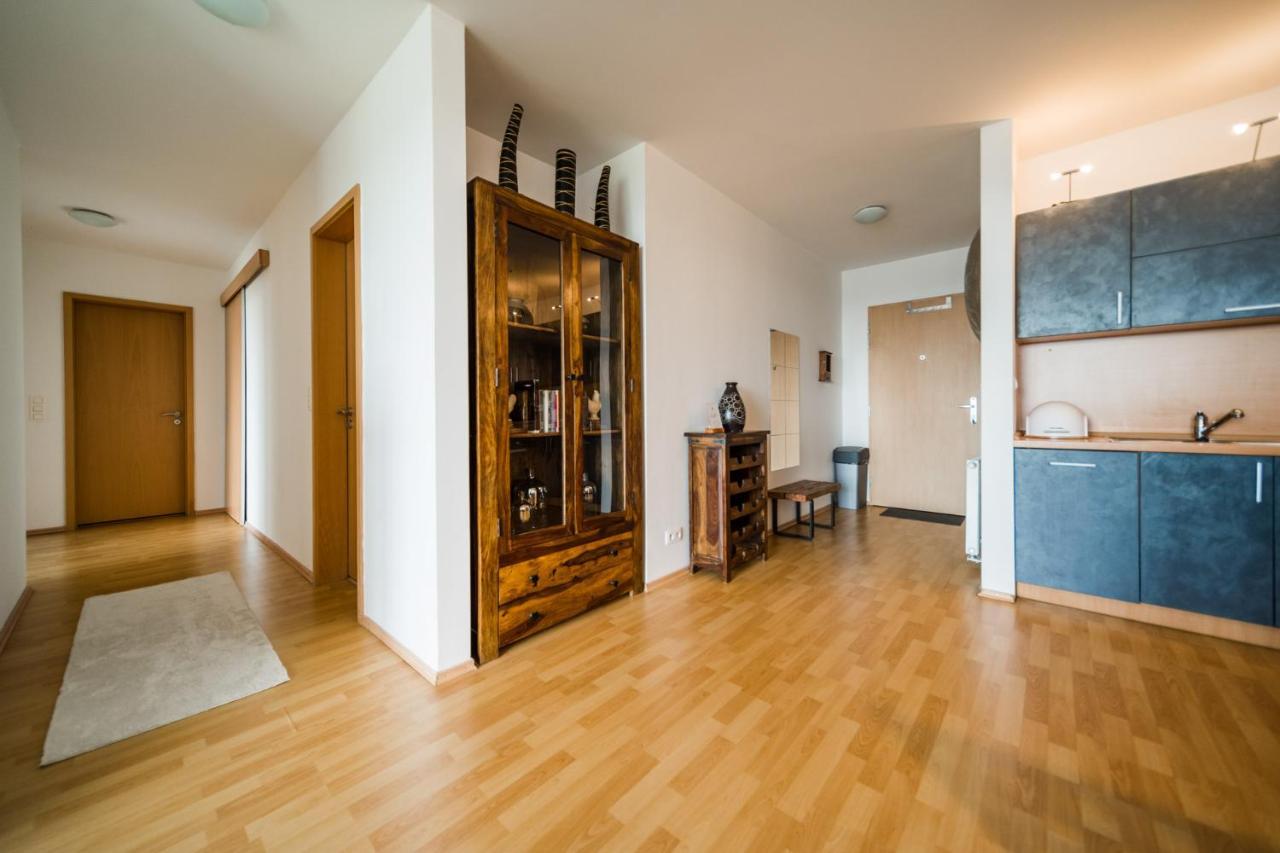 Comfy Condo On The 20Th Floor & Free Parking Bratislava Exteriér fotografie